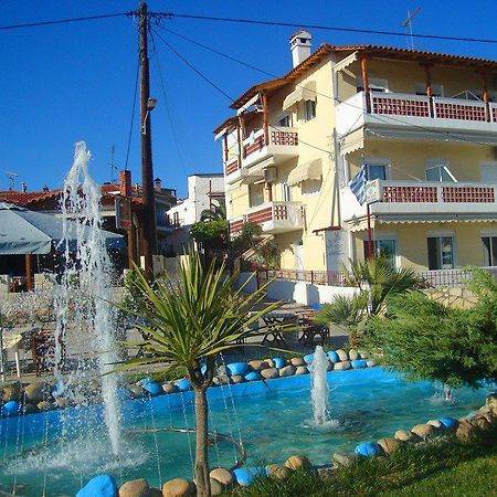 Peristerianos Apartments Nea Skioni Buitenkant foto