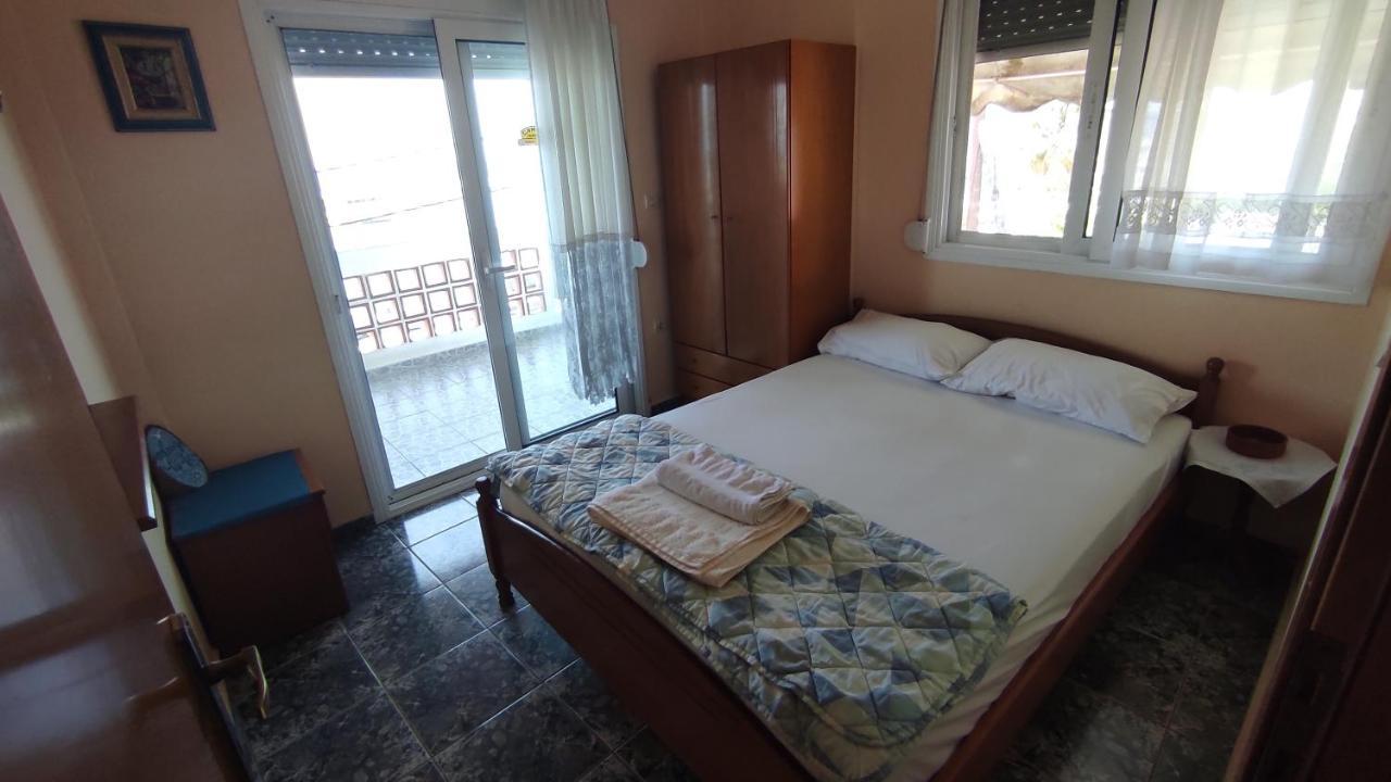 Peristerianos Apartments Nea Skioni Buitenkant foto