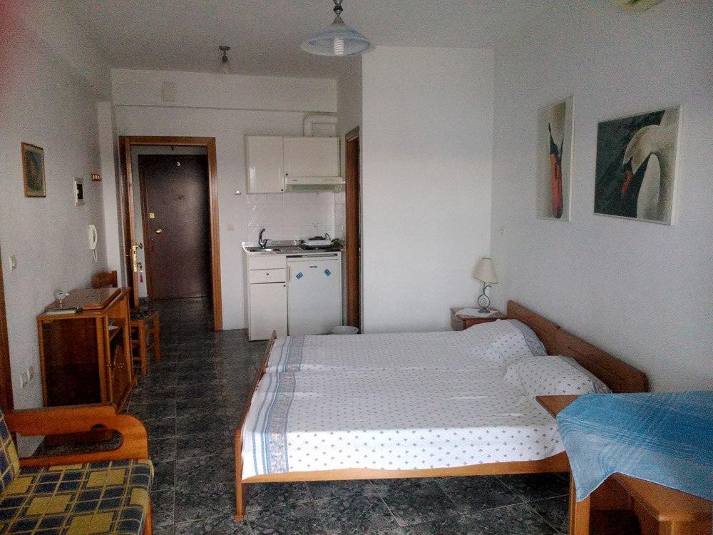 Peristerianos Apartments Nea Skioni Buitenkant foto