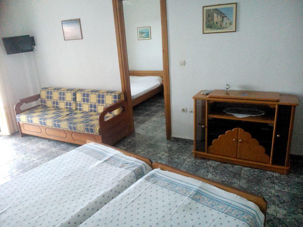 Peristerianos Apartments Nea Skioni Buitenkant foto