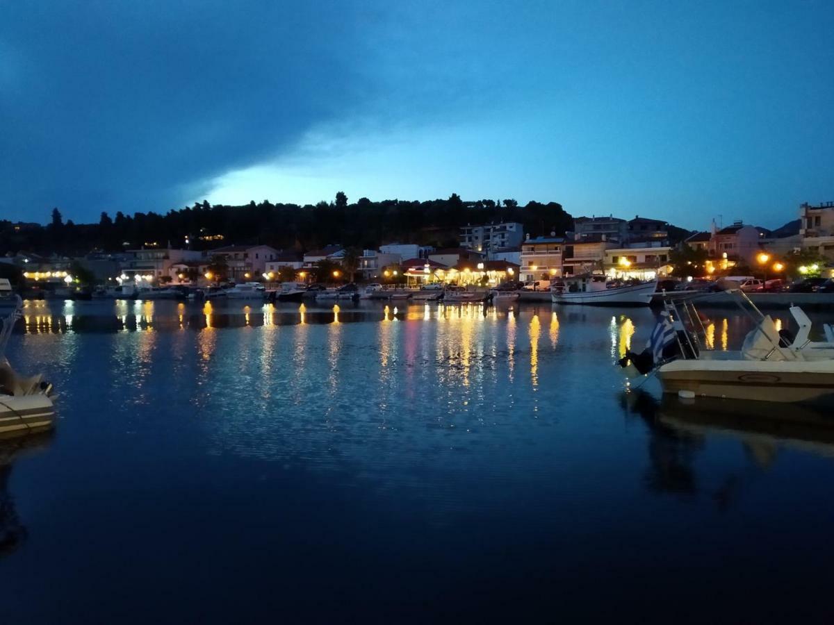 Peristerianos Apartments Nea Skioni Buitenkant foto