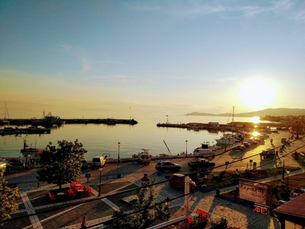 Peristerianos Apartments Nea Skioni Buitenkant foto